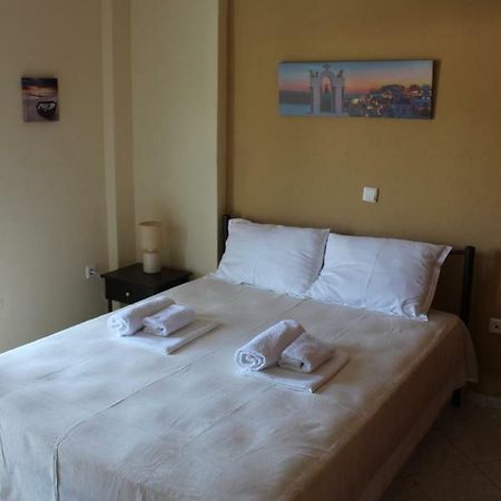 Paralia Ofriniou Gr Sunrise Apartments 3 Esterno foto