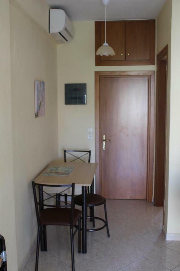 Paralia Ofriniou Gr Sunrise Apartments 3 Esterno foto